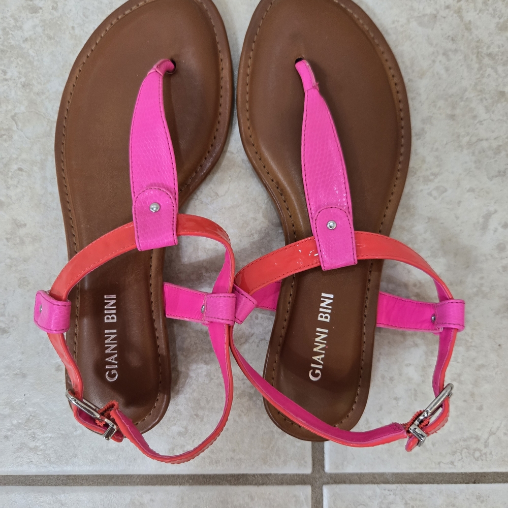 Gianni Bini Fuchsia and Chestnut Sandals - Picture 2 of 4